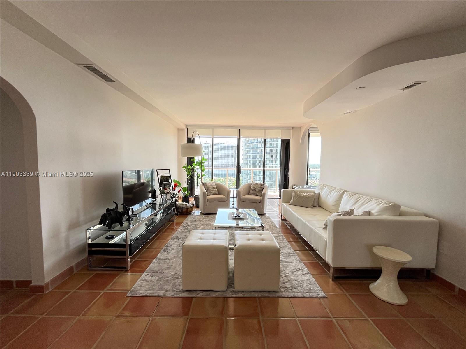 See details 1703 2 / 2 1508 sq. ft. $ 2025-10-27 0 Photo