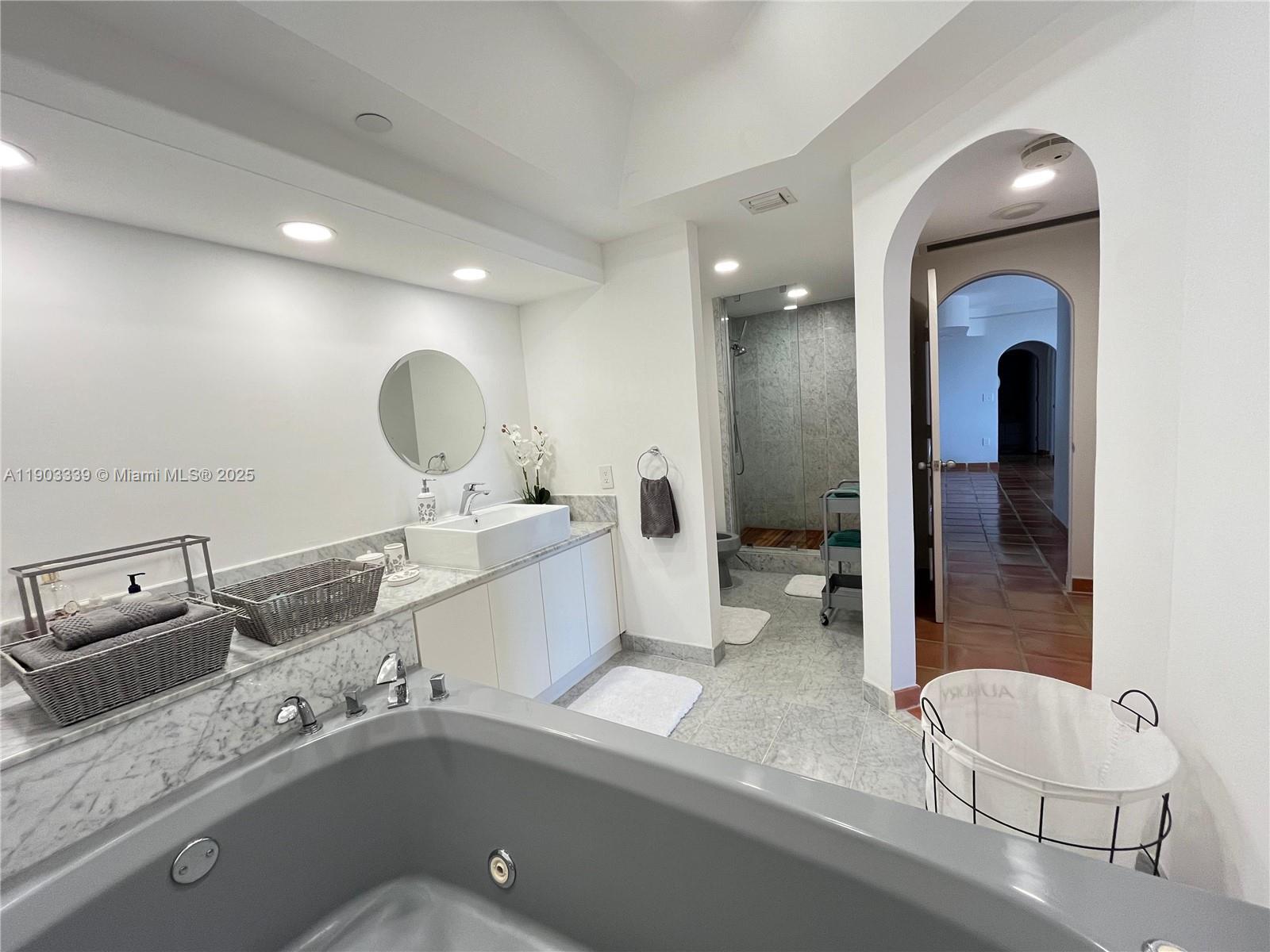 See details 1703 2 / 2 1508 sq. ft. $ 2025-10-27 0 Photo