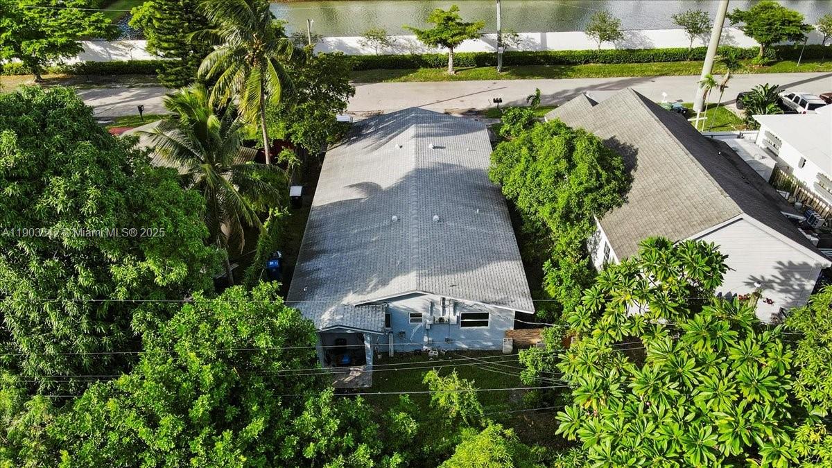 Подробнее   /  1927 кв.футов $ 2025-10-27 0 Фото