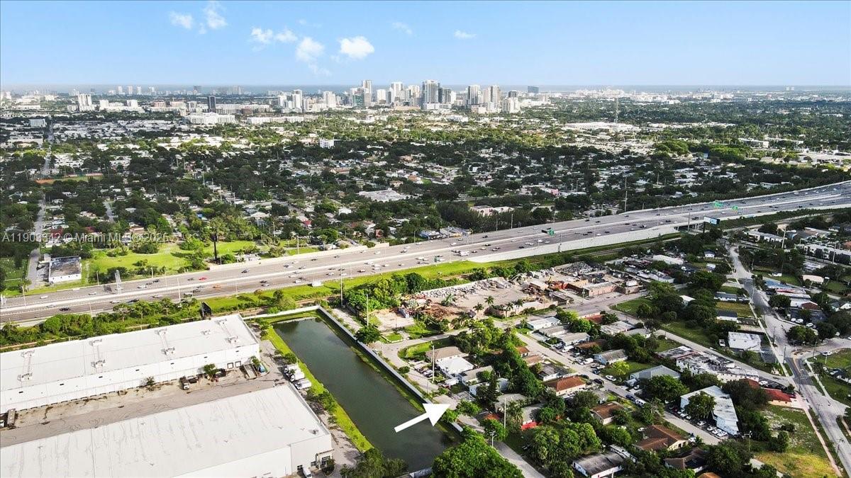 Подробнее   /  1927 кв.футов $ 2025-10-27 0 Фото