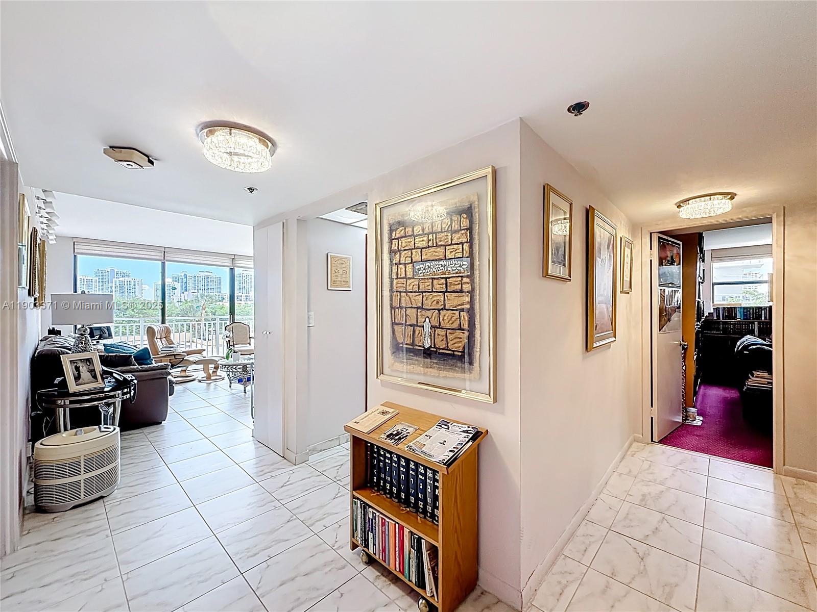 See details 409 3 / 3 2267 sq. ft. $ 2025-10-27 0 Photo