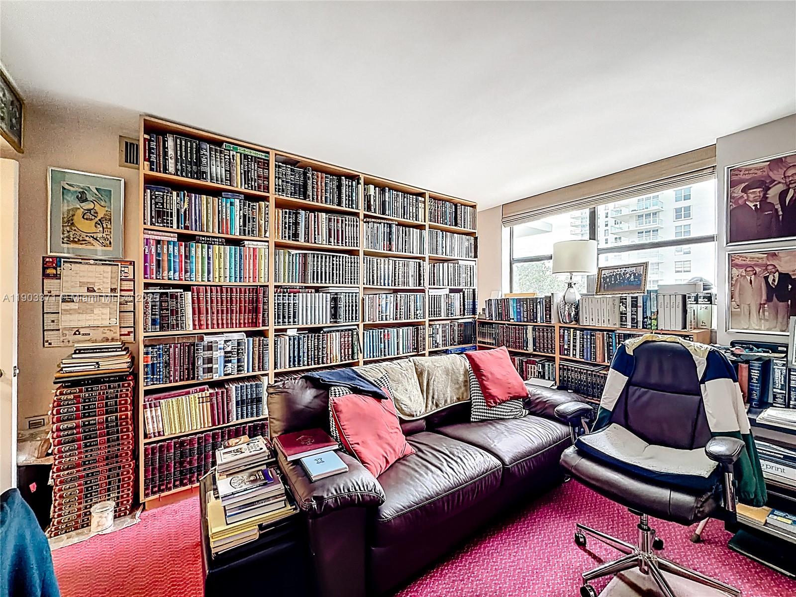 See details 409 3 / 3 2267 sq. ft. $ 2025-10-27 0 Photo