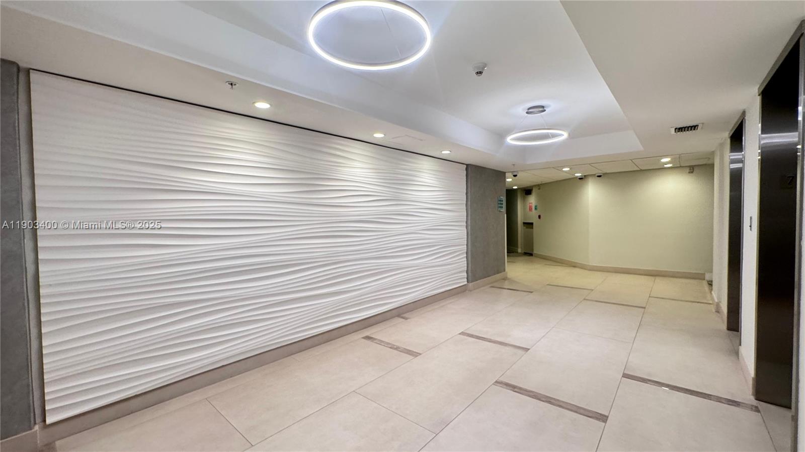 Photo of 3001 Ocean Dr  #737, Hollywood, Florida, 33019 -