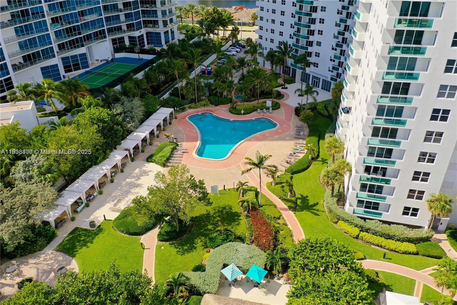 Photo of 3001 Ocean Dr  #737, Hollywood, Florida, 33019 -