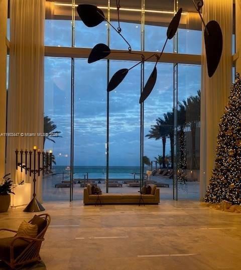 1501 4 / 6 3252 sq. ft. $ 2025-10-27 0 Photo