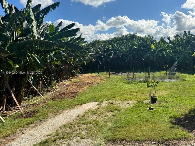 Ver detalles   /   sq. ft. $ 2025-10-27 0 foto