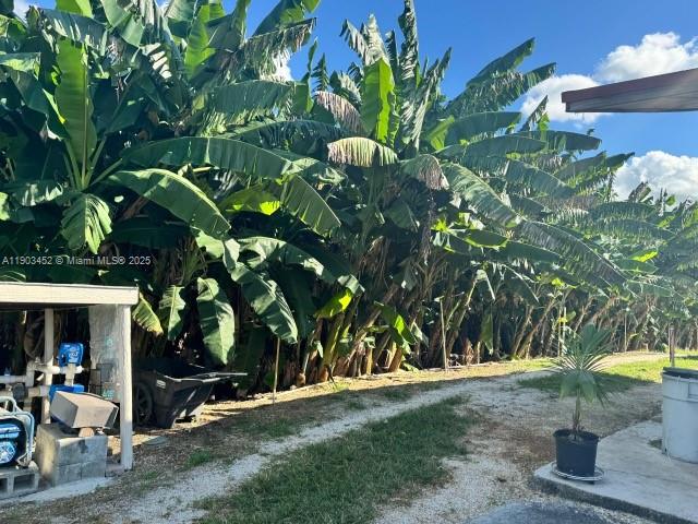 Ver detalles   /   sq. ft. $ 2025-10-27 0 foto