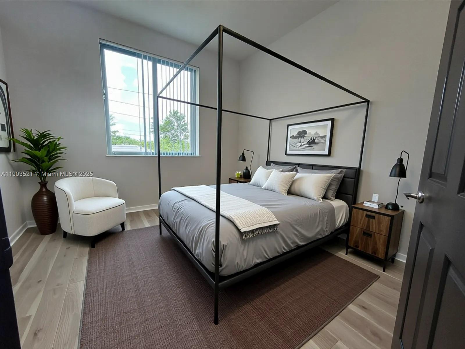 Photo of 2142 Van Buren St  (2142), Hollywood, Florida, 33020 -