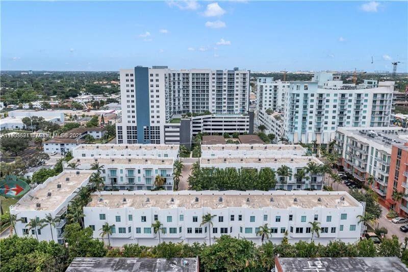 Photo of 2142 Van Buren St  (2142), Hollywood, Florida, 33020 -