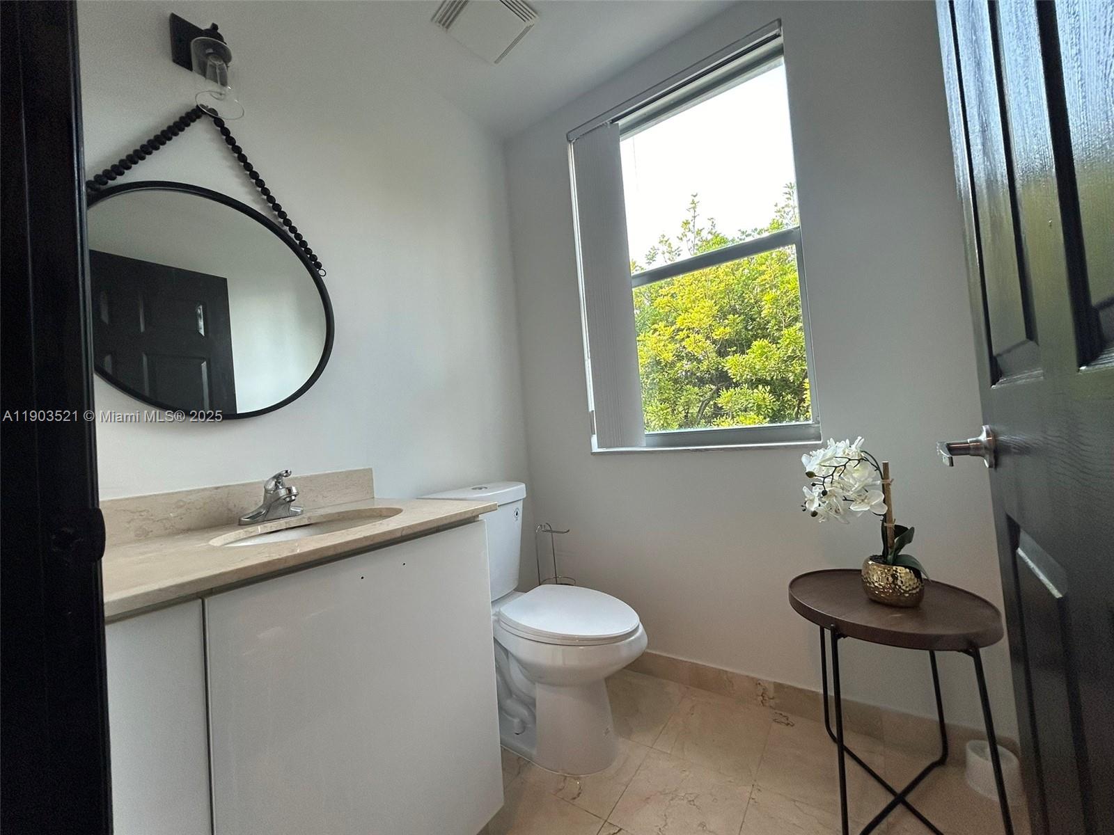 Photo of 2142 Van Buren St  (2142), Hollywood, Florida, 33020 -