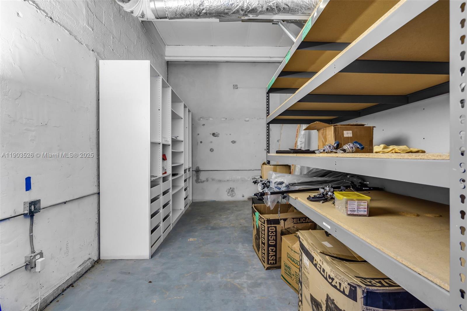   /   sq. ft. $ 2025-10-27 0 Photo