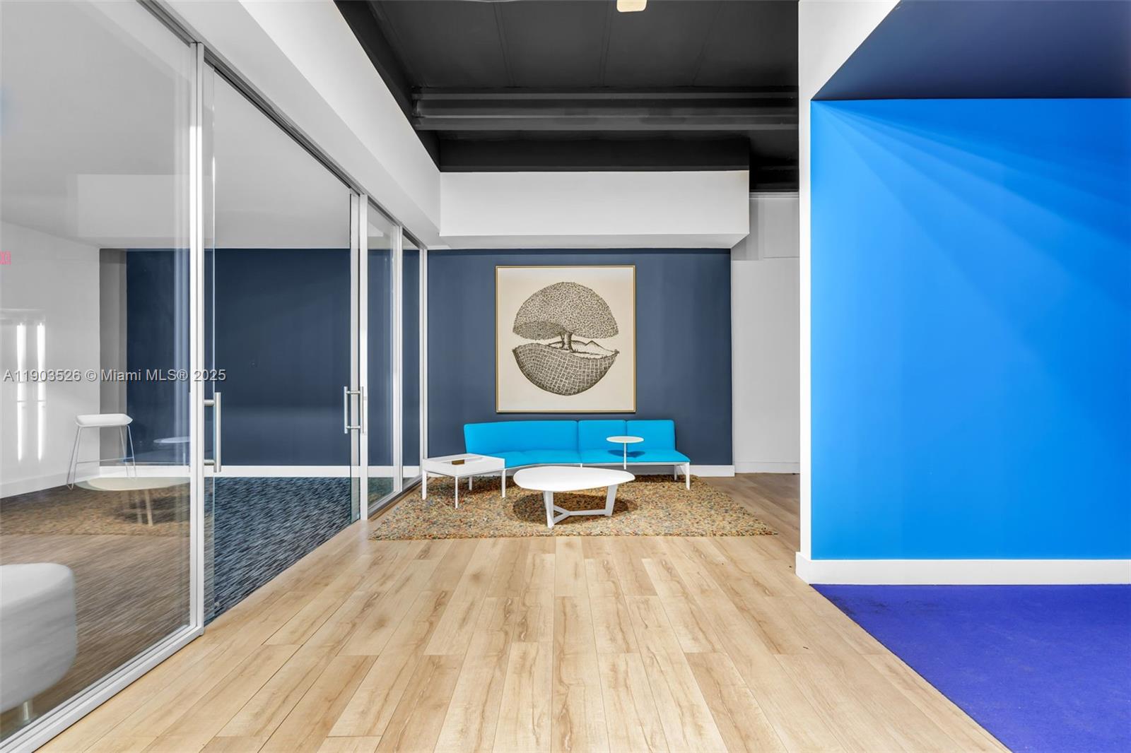   /   sq. ft. $ 2025-10-27 0 Photo