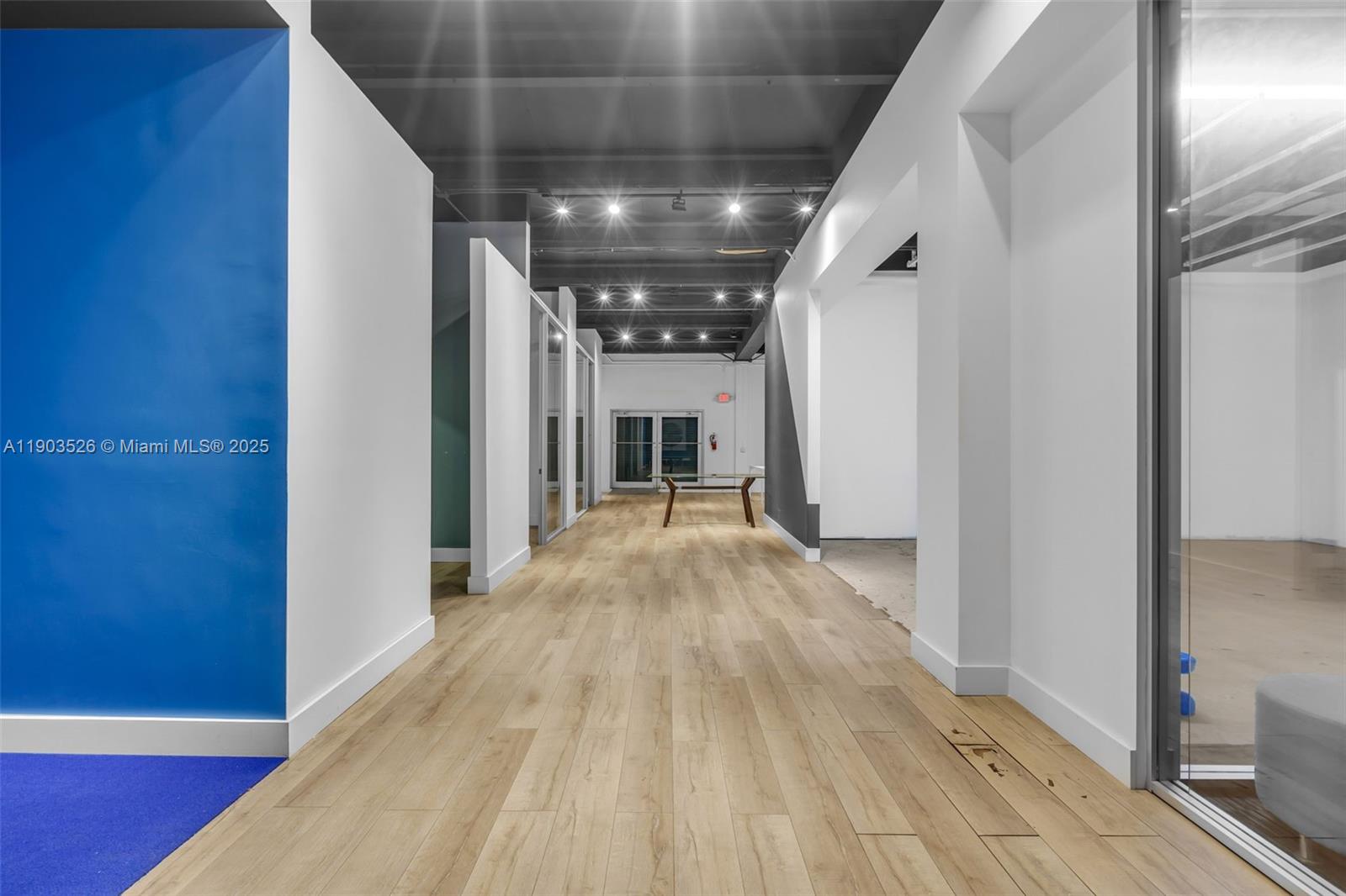   /   sq. ft. $ 2025-10-27 0 Photo