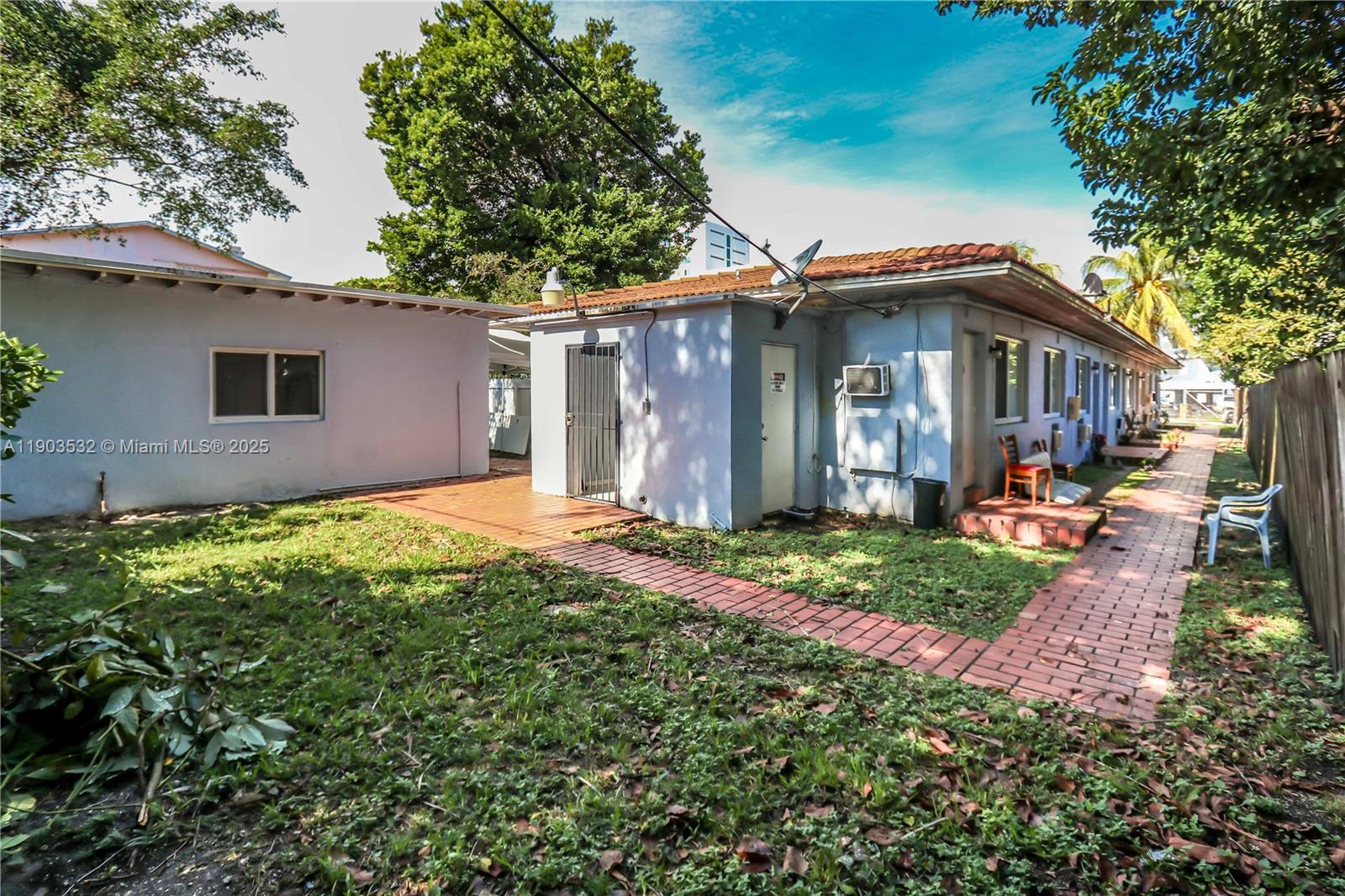 Ver detalles   /   sq. ft. $ 2025-10-27 0 foto