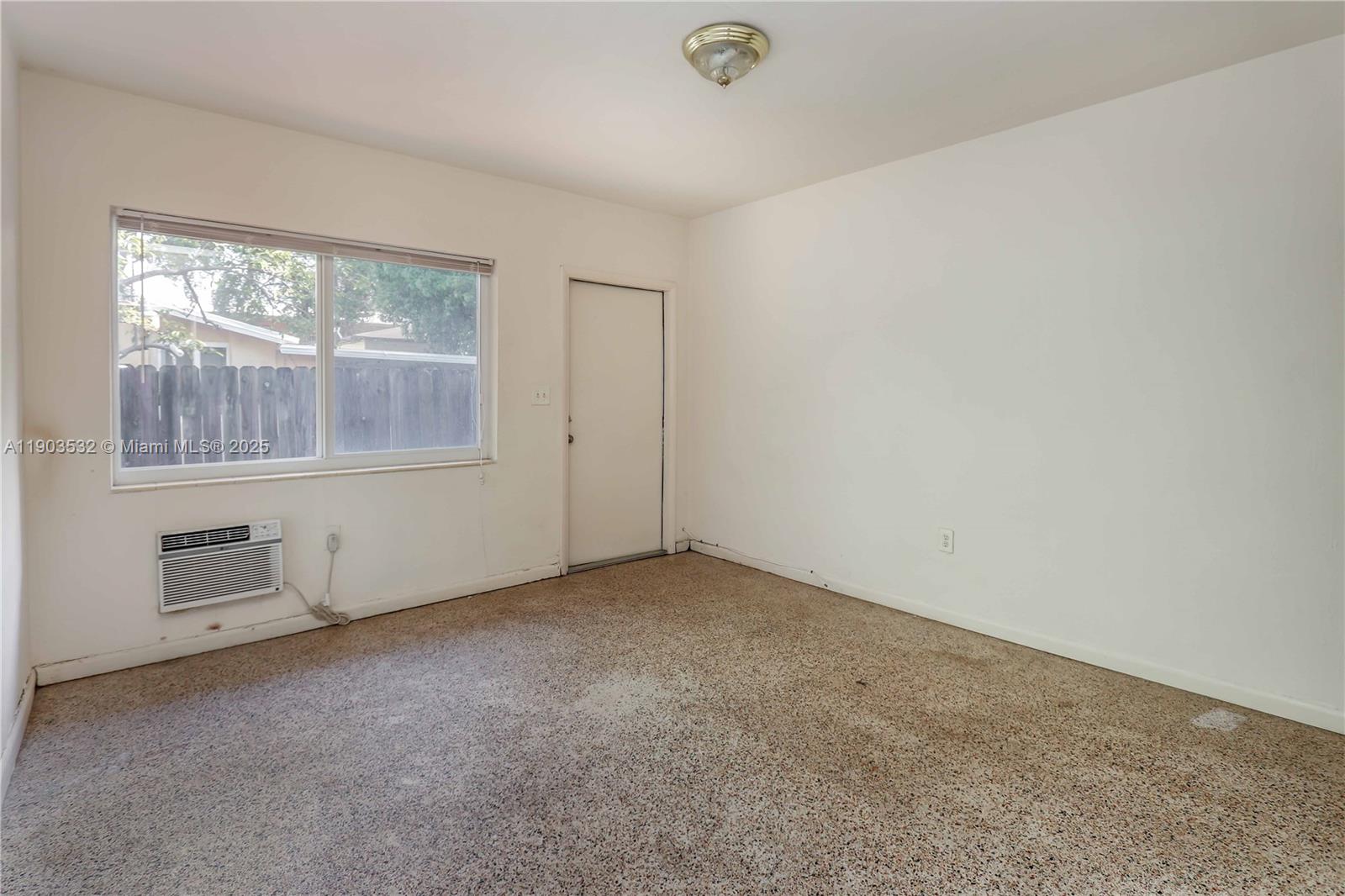 Ver detalles   /   sq. ft. $ 2025-10-27 0 foto