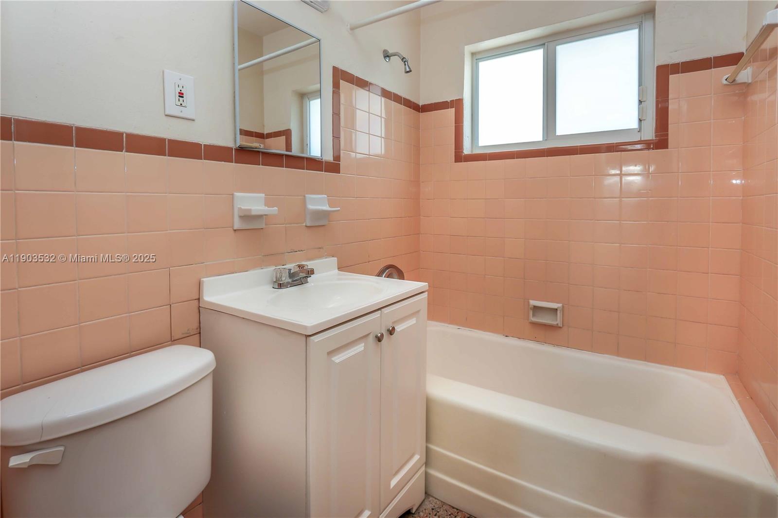 Ver detalles   /   sq. ft. $ 2025-10-27 0 foto