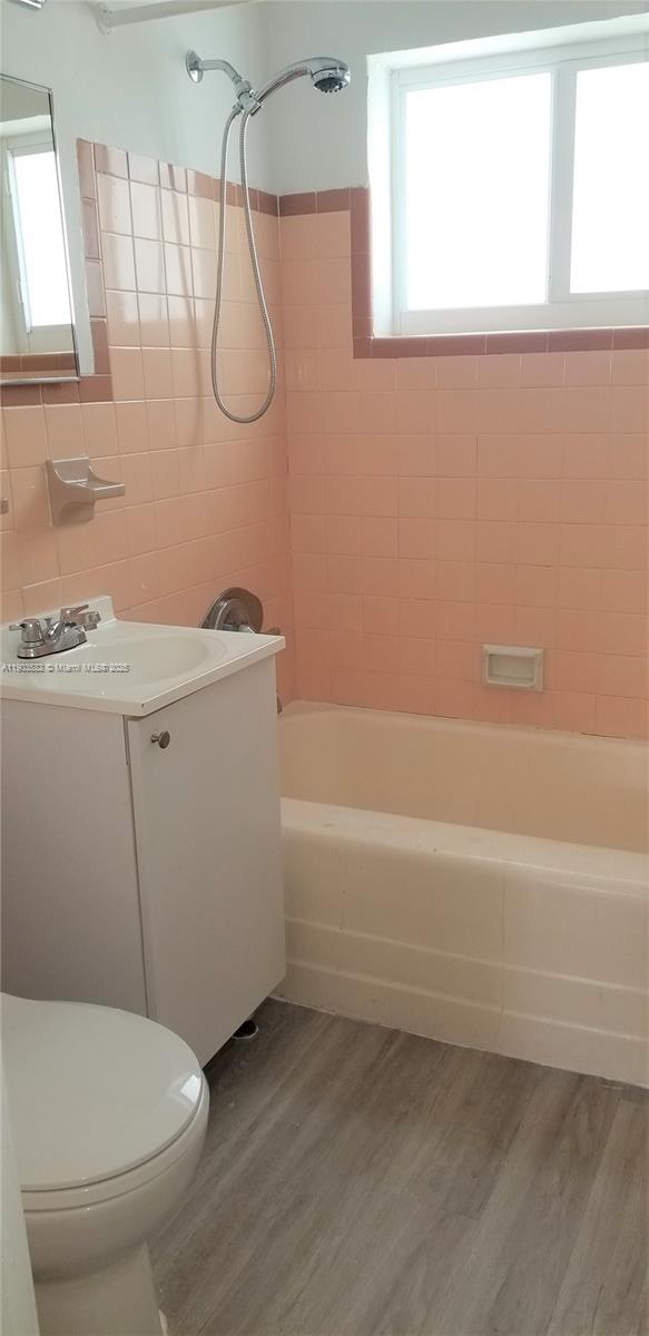 Ver detalles   /   sq. ft. $ 2025-10-27 0 foto