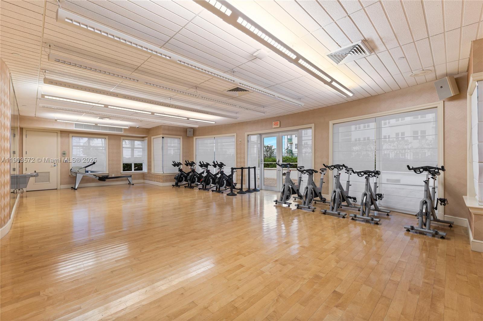 Photo of 19900 Country Club Dr  #607, Aventura, Florida, 33180 - 