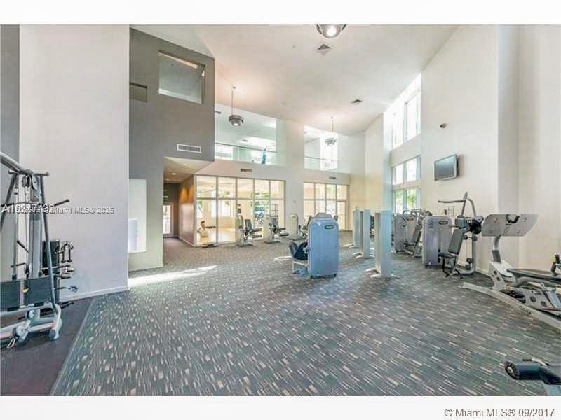 See details   /   sq. ft. $ 2025-10-27 0 Photo