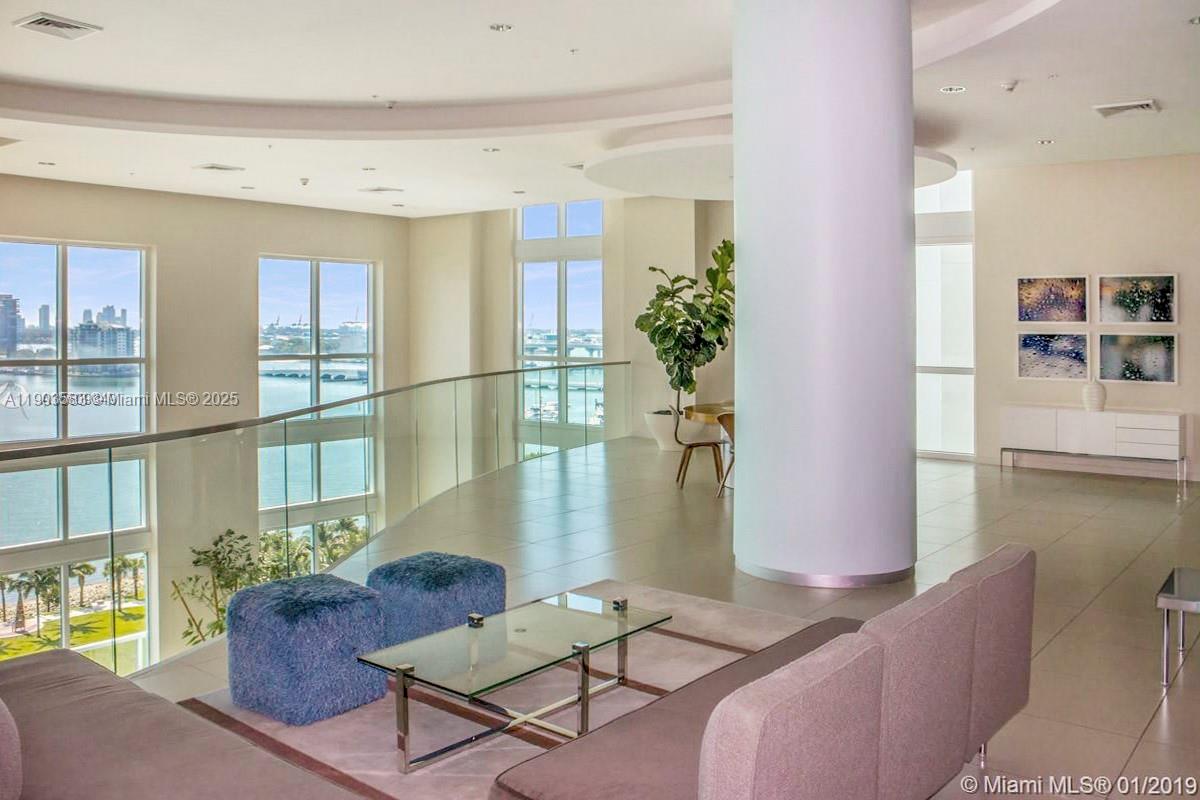 See details   /   sq. ft. $ 2025-10-27 0 Photo