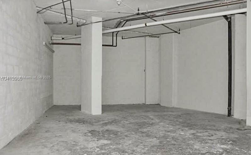 See details   /   sq. ft. $ 2025-10-27 0 Photo