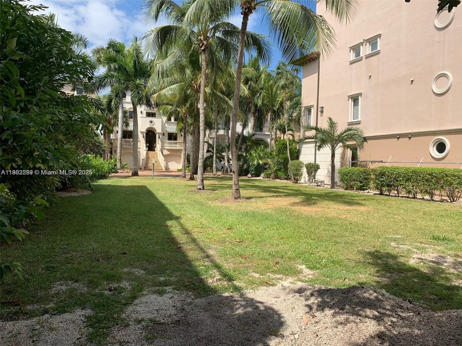 See details   /   sq. ft. $ 2025-10-27 0 Photo