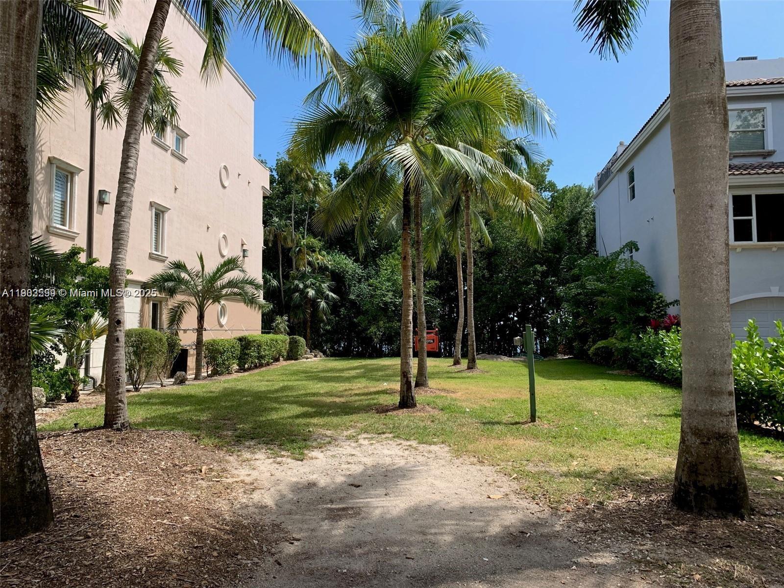 See details   /   sq. ft. $ 2025-10-27 0 Photo