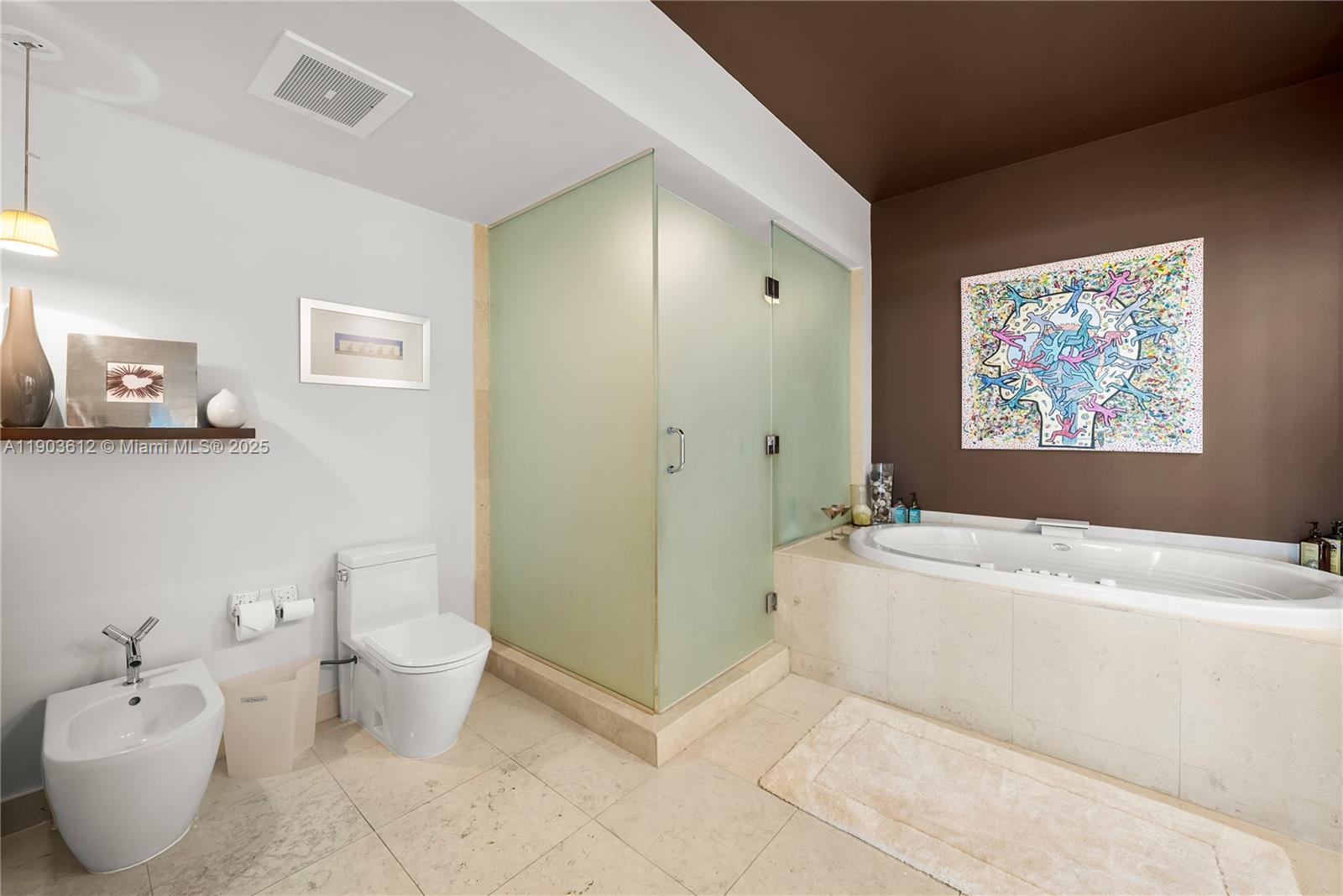 Photo of 450 Alton Rd #704, Miami Beach, Florida, 33139 -