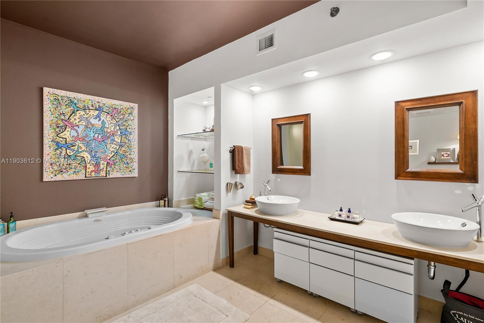 Photo of 450 Alton Rd #704, Miami Beach, Florida, 33139 -