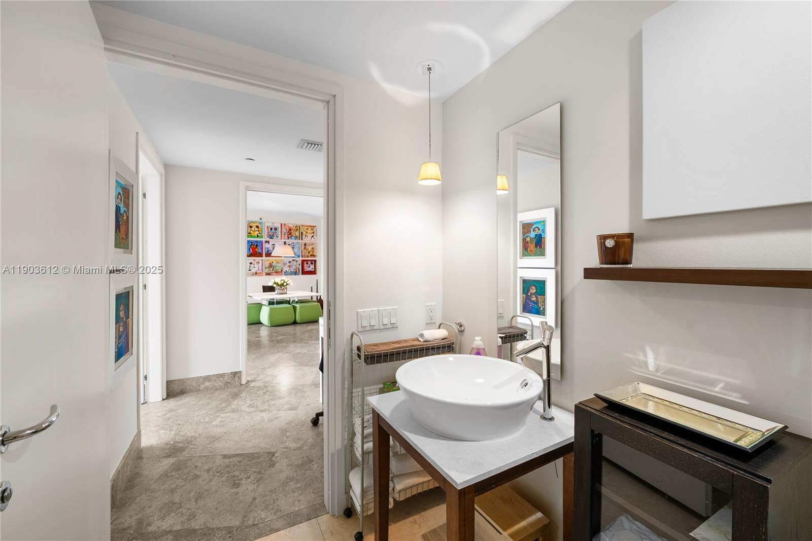 Photo of 450 Alton Rd #704, Miami Beach, Florida, 33139 -