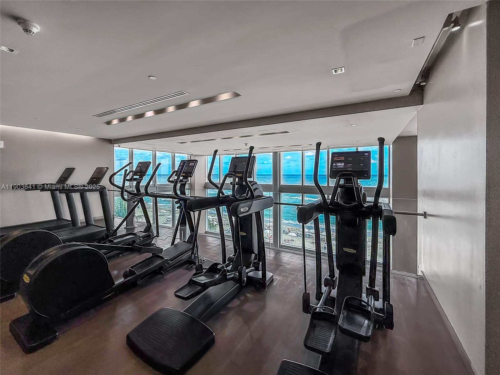 Ver detalles 2207 2 / 3 1571 sq. ft. $ 2025-10-27 0 foto