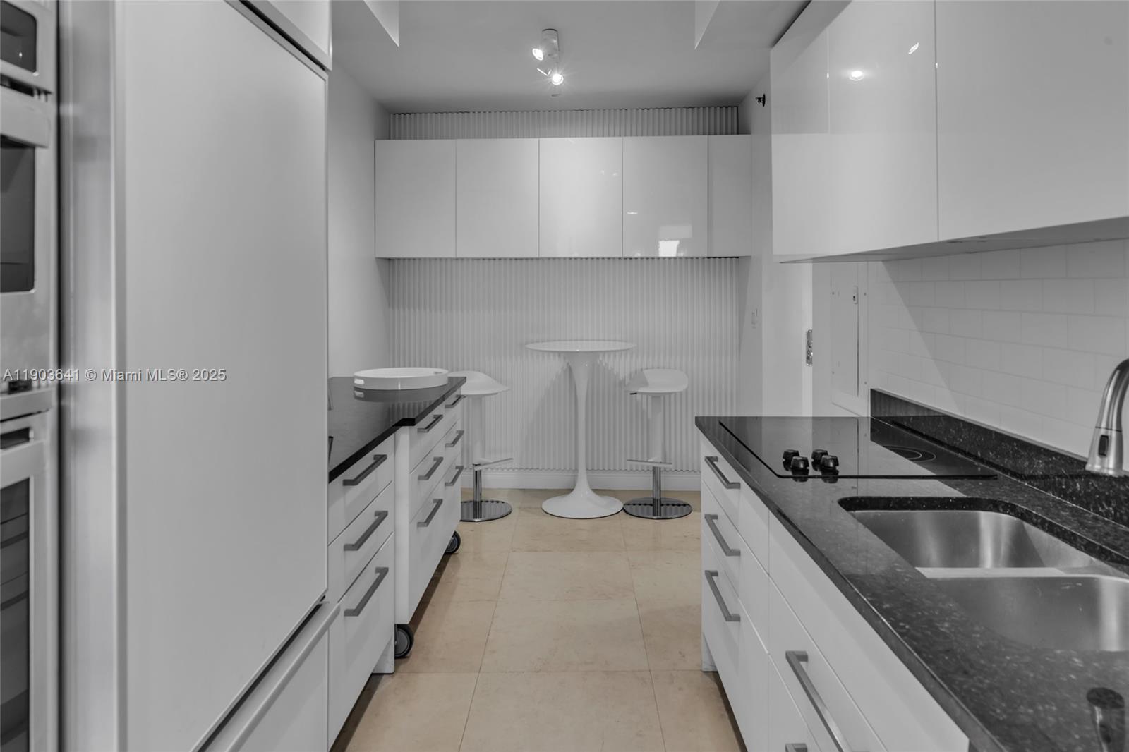 Ver detalles 2207 2 / 3 1571 sq. ft. $ 2025-10-27 0 foto