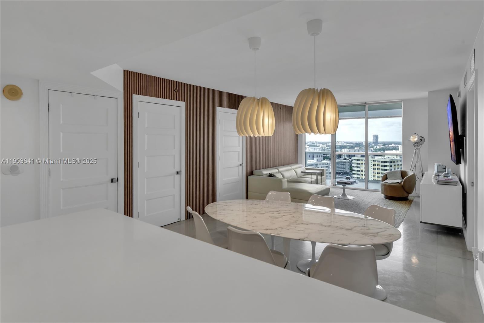 Ver detalles 2207 2 / 3 1571 sq. ft. $ 2025-10-27 0 foto