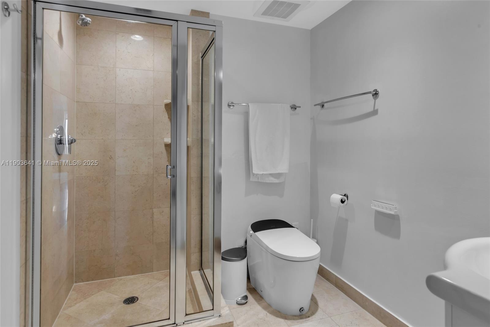 Ver detalles 2207 2 / 3 1571 sq. ft. $ 2025-10-27 0 foto