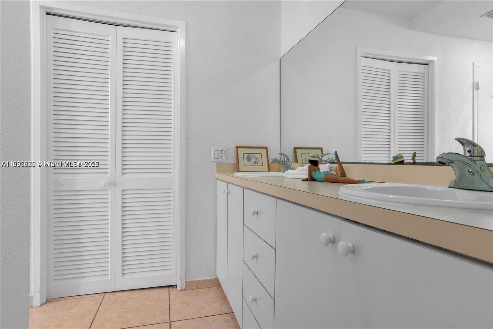 Photo of 3505 Ocean Dr  #208, Hollywood, Florida, 33019 -