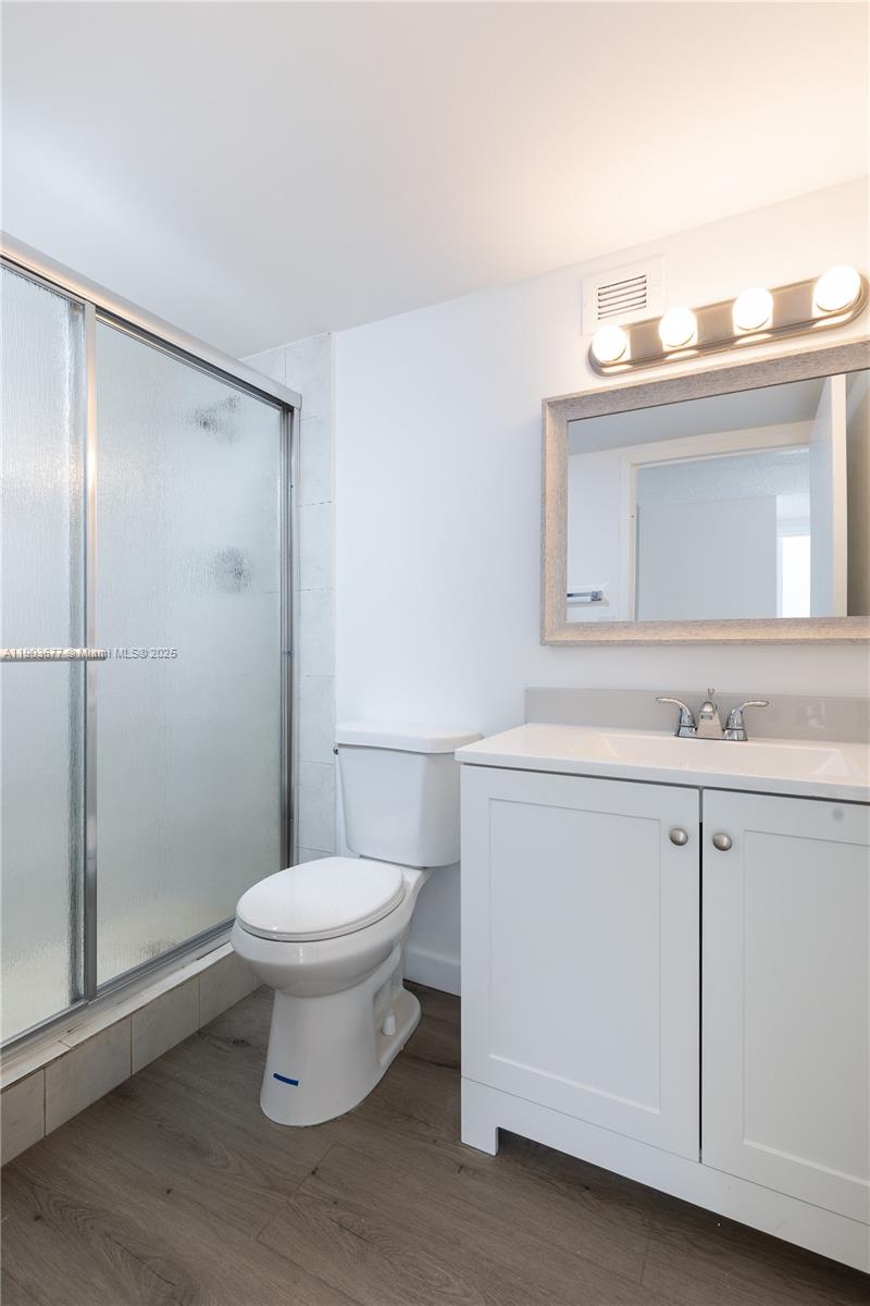 Photo of 17011 Bay Rd  #919, Sunny Isles Beach, Florida, 33160 - 