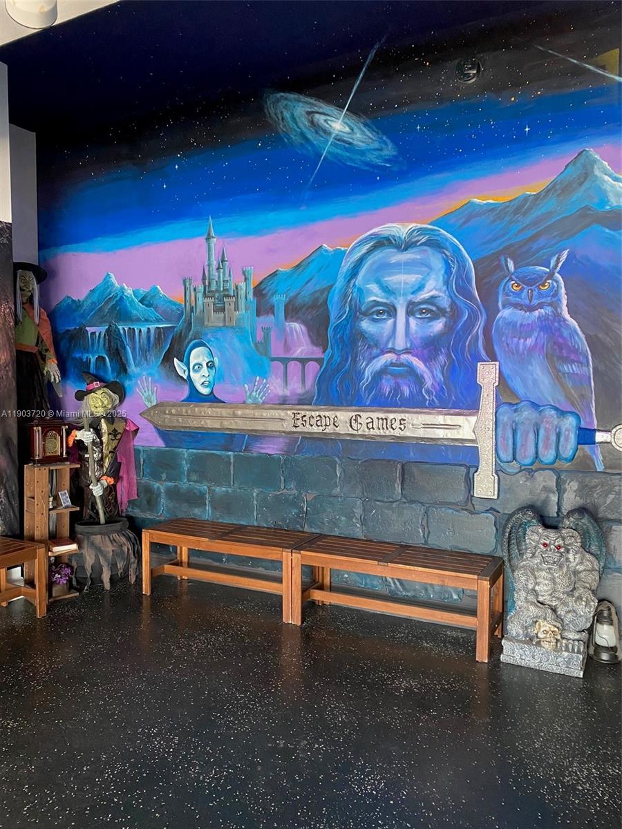 See details / sq. ft. $ 2025-10-28 0 Photo