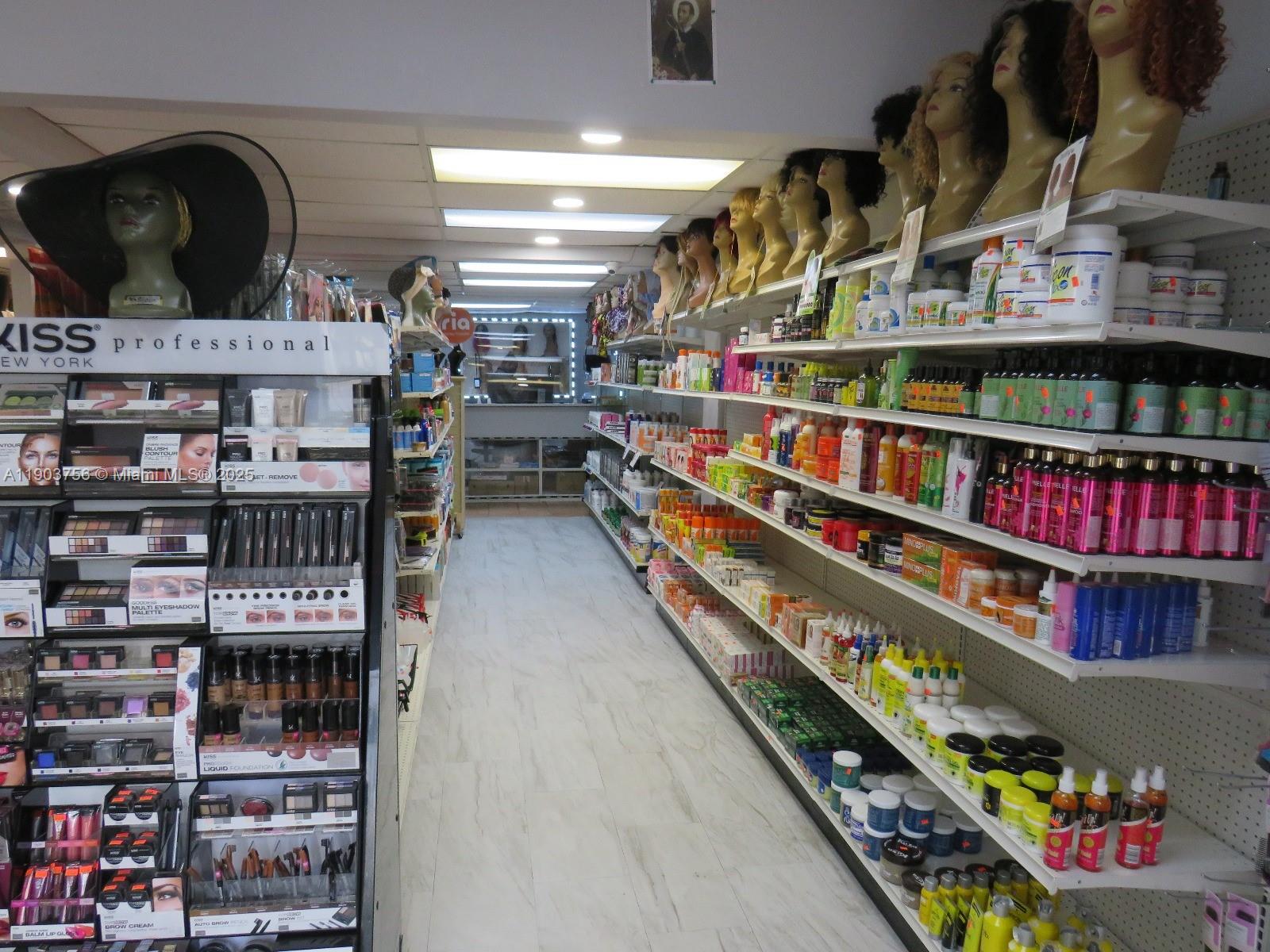   /   sq. ft. $ 2025-10-28 0 Photo