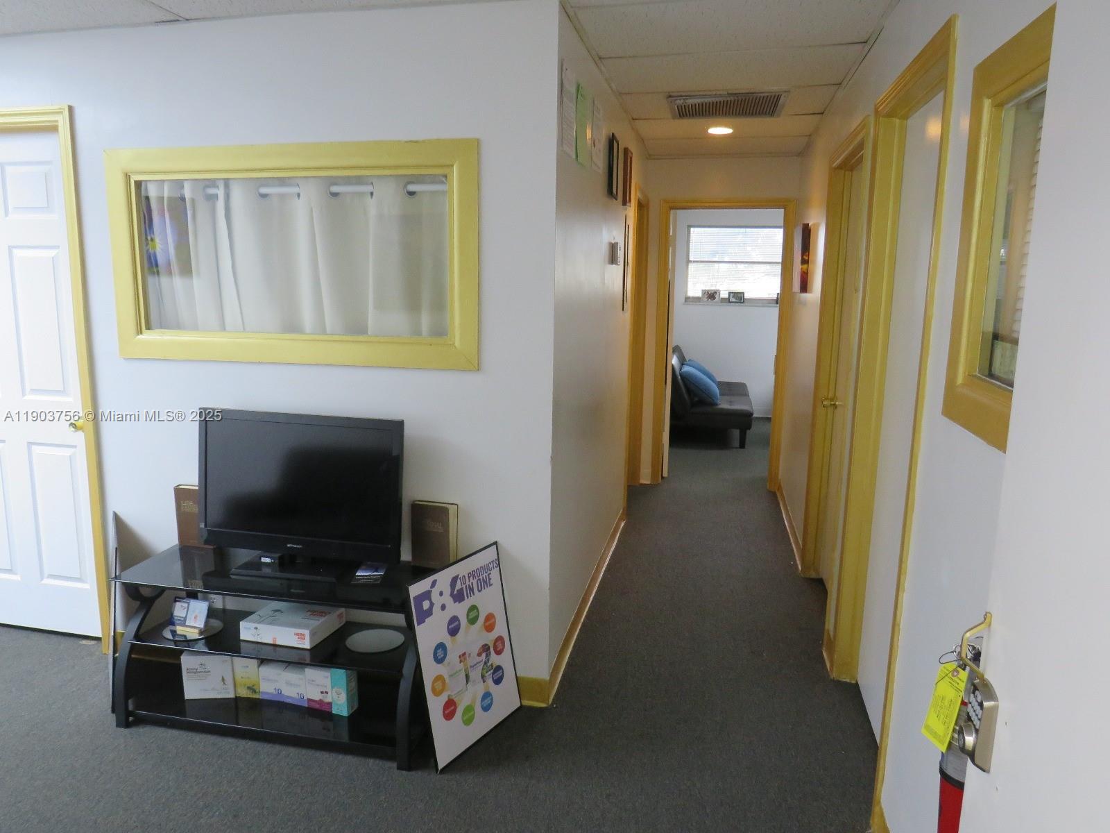   /   sq. ft. $ 2025-10-28 0 Photo