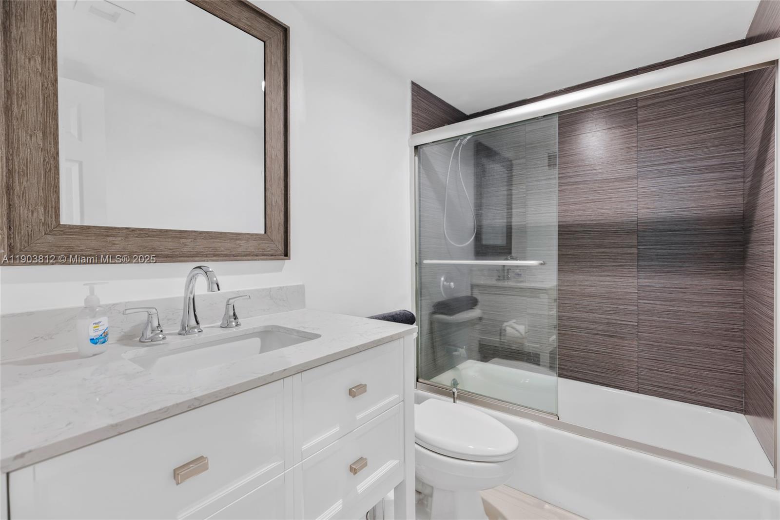 Photo of 3901 Ocean Dr  #15G, Hollywood, Florida, 33019 - 