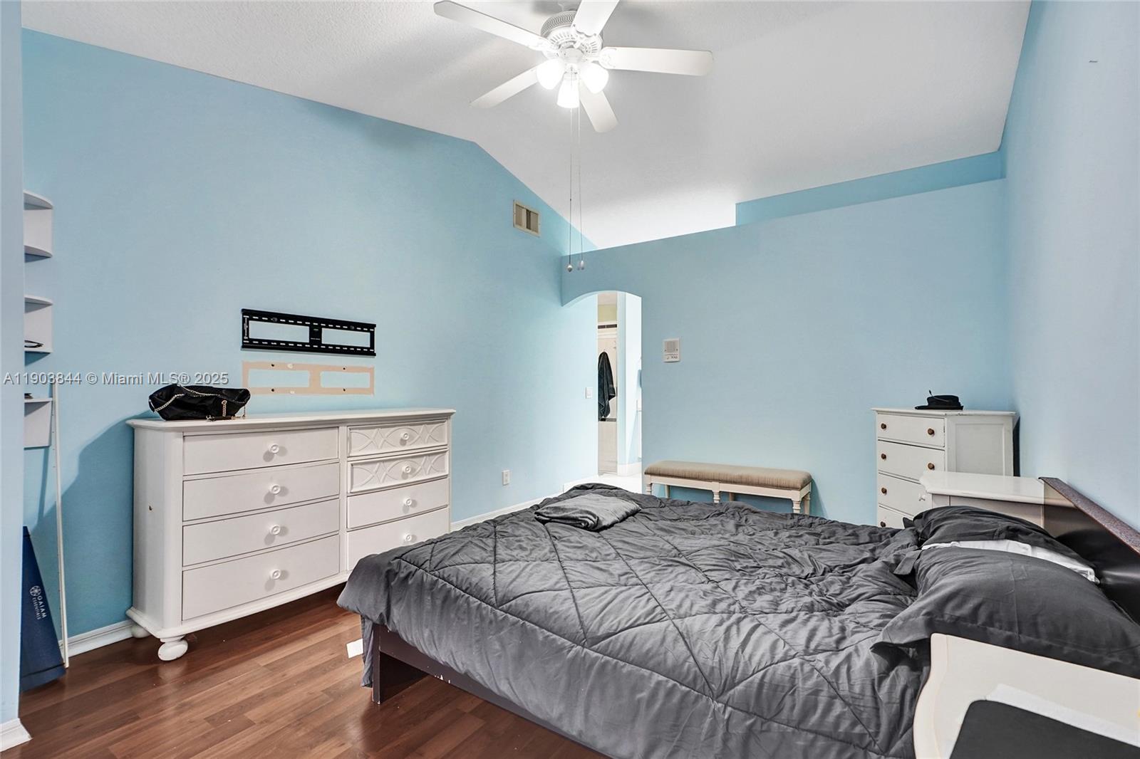 Photo of 1046 Satinleaf St (1046), Hollywood, Florida, 33019 -