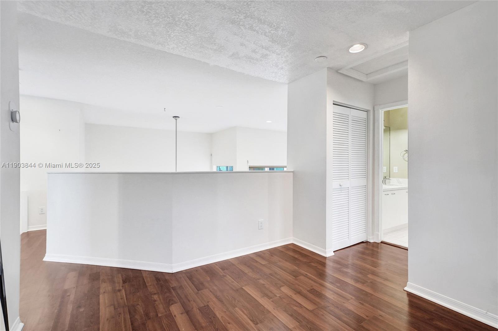 Photo of 1046 Satinleaf St (1046), Hollywood, Florida, 33019 -