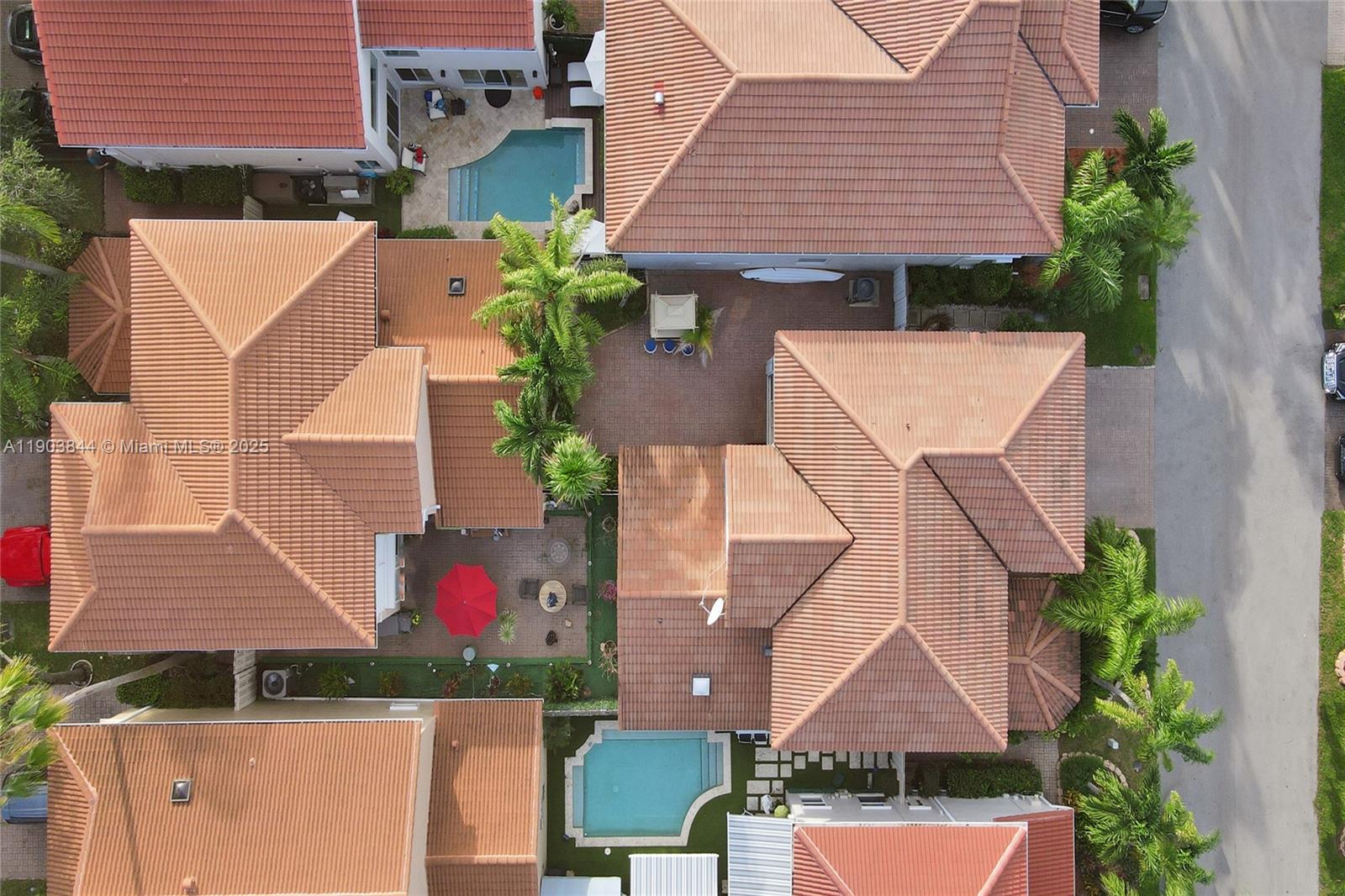 Photo of 1046 Satinleaf St (1046), Hollywood, Florida, 33019 -