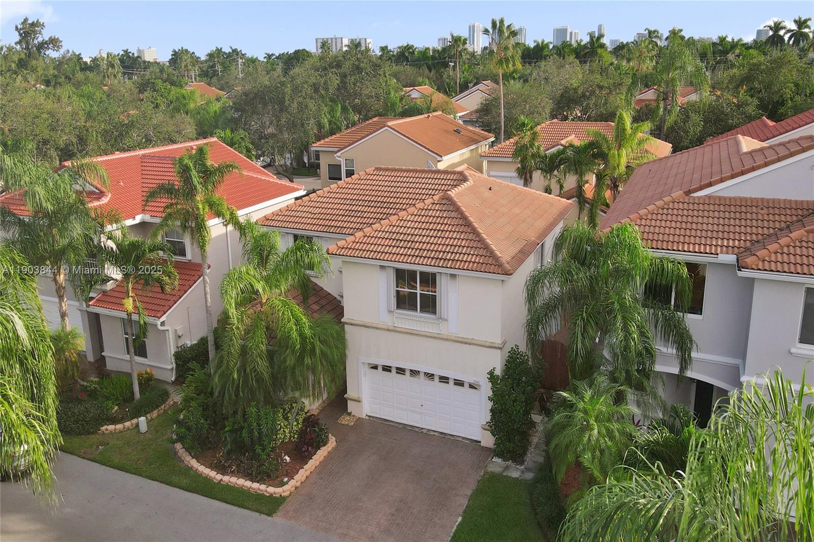 Photo of 1046 Satinleaf St (1046), Hollywood, Florida, 33019 -