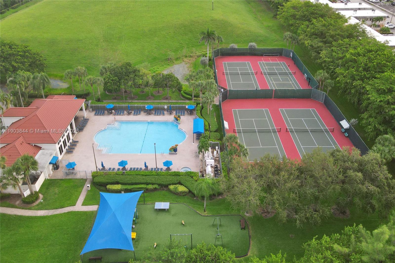 Photo of 1046 Satinleaf St (1046), Hollywood, Florida, 33019 -