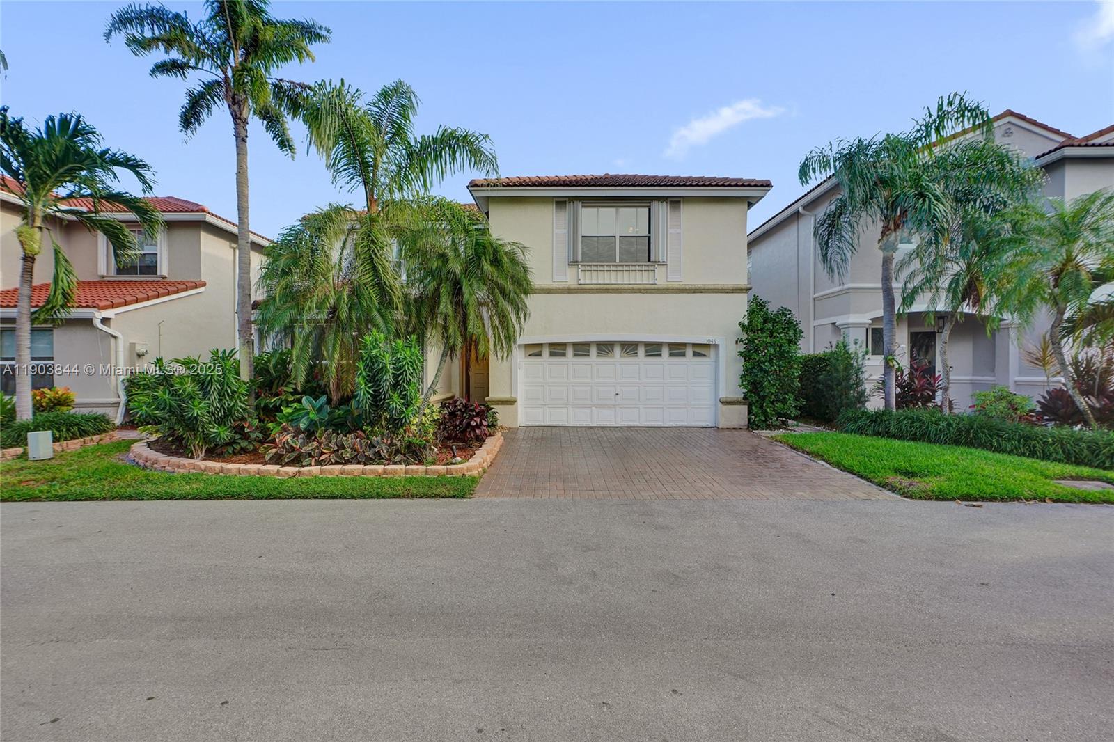 Photo of 1046 Satinleaf St (1046), Hollywood, Florida, 33019 -