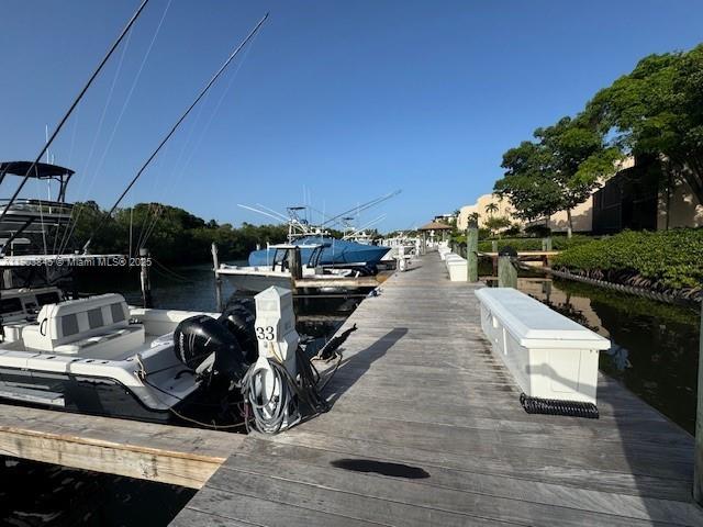 Подробнее   /   кв.футов $ 2025-10-28 0 Фото