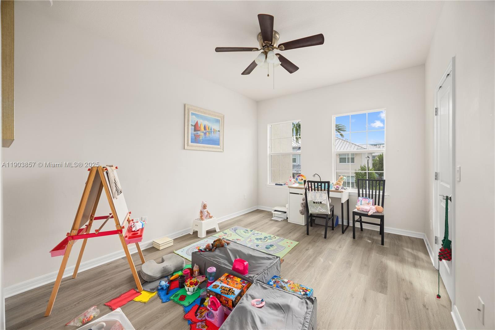 Ver detalles 4103 3 / 3 1769 sq. ft. $ 2025-10-28 0 foto