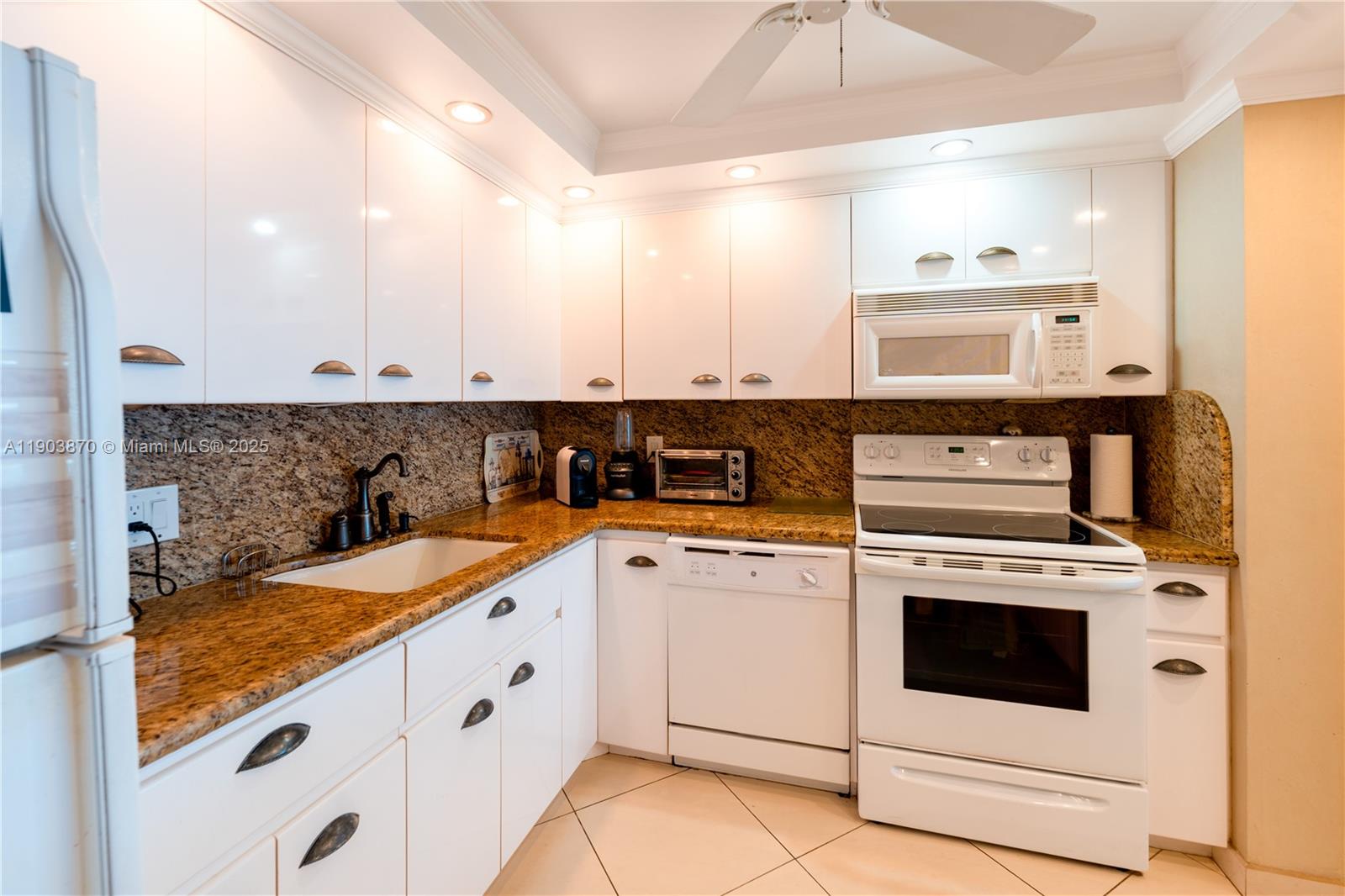 Photo of 2101 Ocean Dr  #2002, Hollywood, Florida, 33019 - 