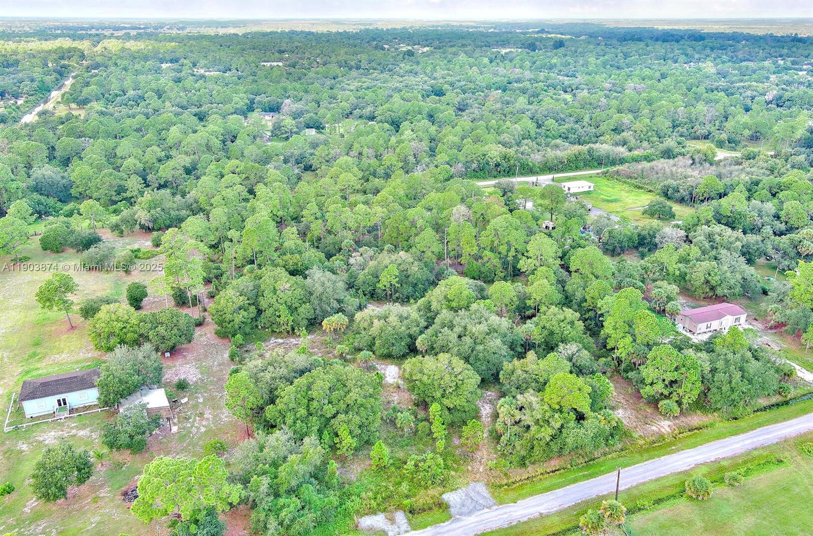 See details   /   sq. ft. $ 2025-10-28 0 Photo